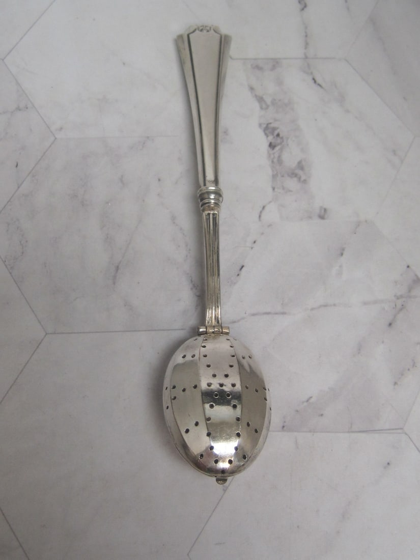 Sterling Silver Handled Tea Infuser Spoon: 7", opens to put leaves inside