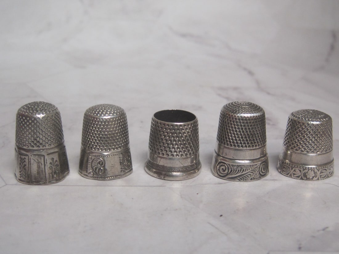 Lot of 5 Antique Sterling Silver Thimbles (1 of 6)
