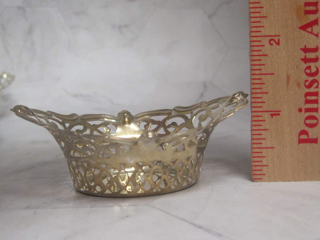 Lot of 6 English Silverplate Nut Dishes - 6