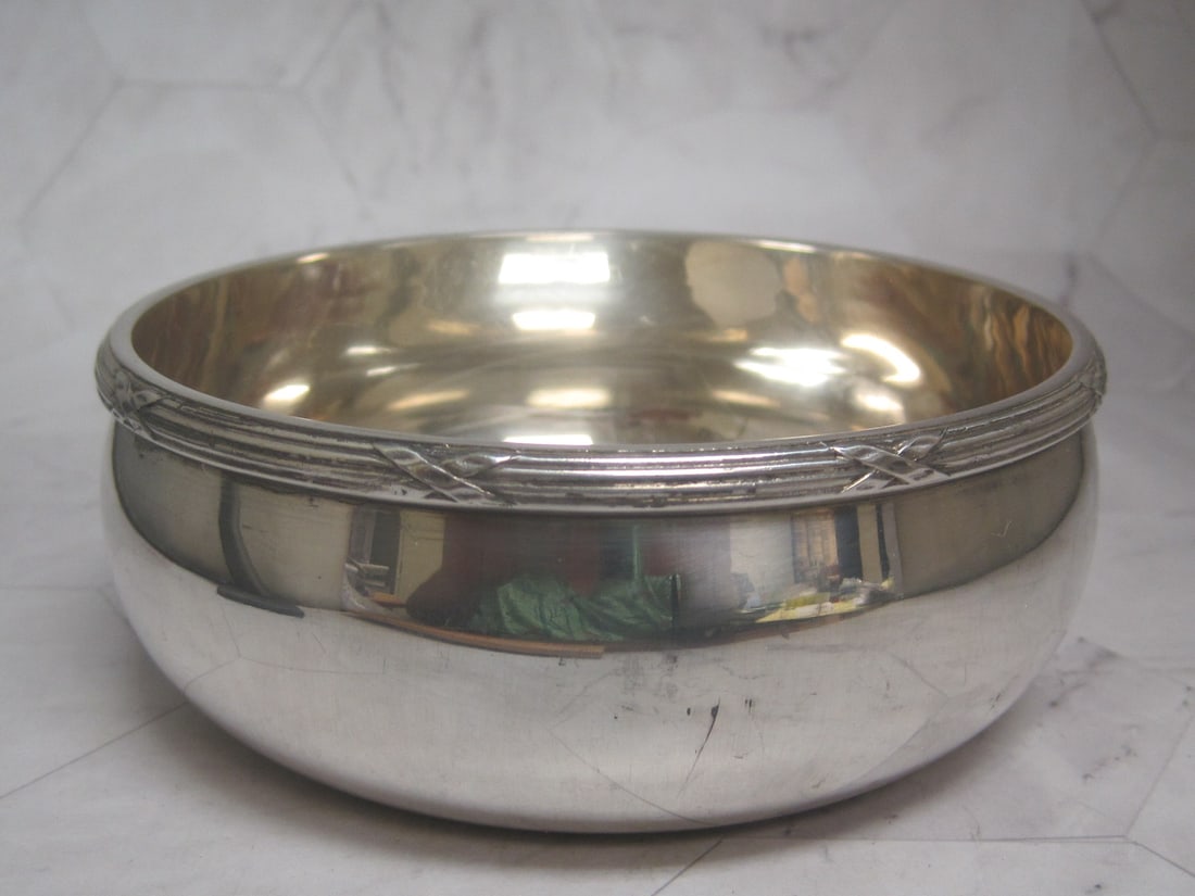 Christofle French Silverplate Baby Feeding Bowl: 5" diameter