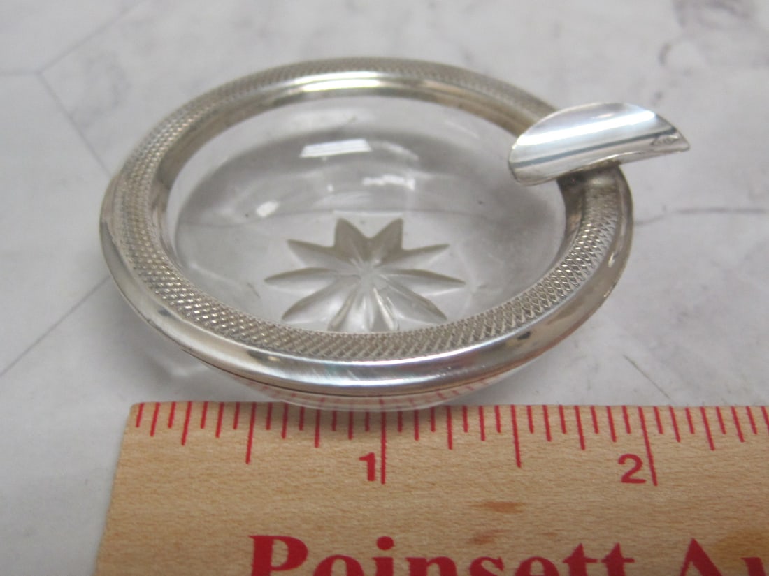 Pair of Sterling Silver & Crystal Ashtrays - 5