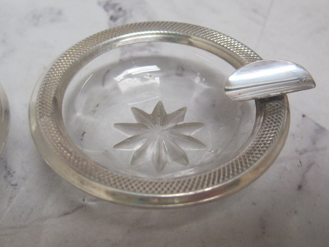 Pair of Sterling Silver & Crystal Ashtrays - 3