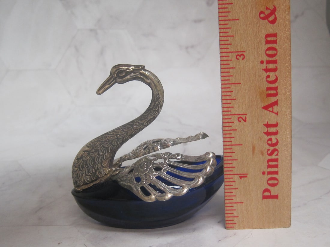 Figural Swan Salt Cellar - 6