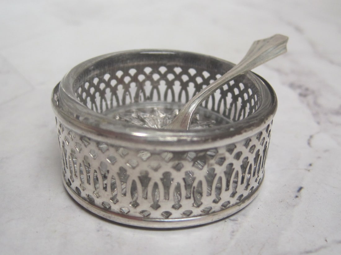 Pair of Sterling Silver & Crystal Salt Cellars - 2