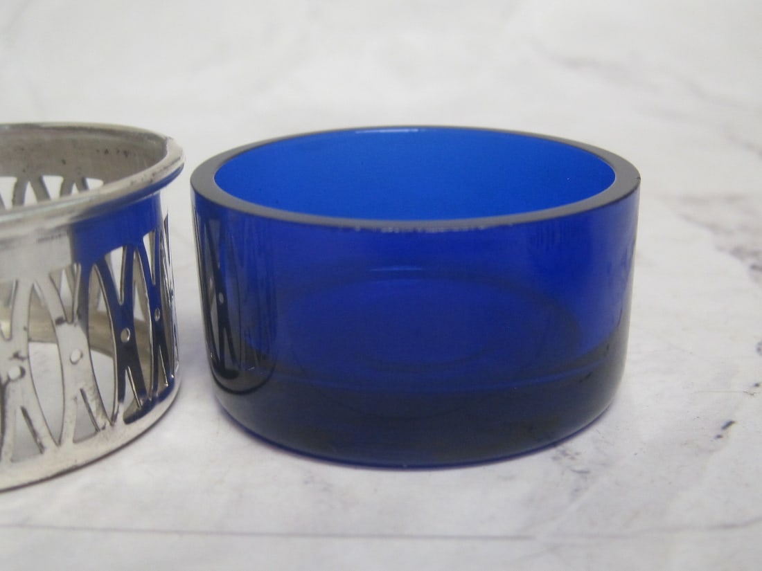 Pair of Sterling Silver Salt Cellars & Spoons - 3