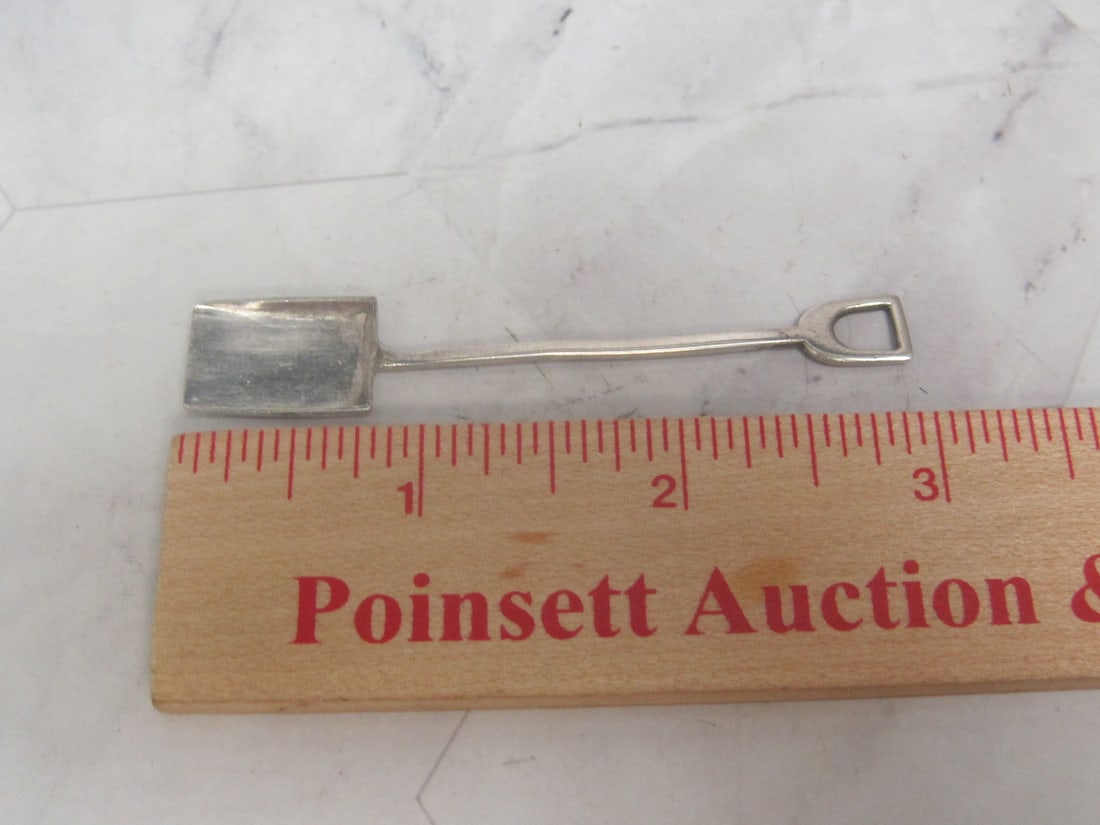 Neat Sterling Silver Figural Shovel Salt Spoon - 4