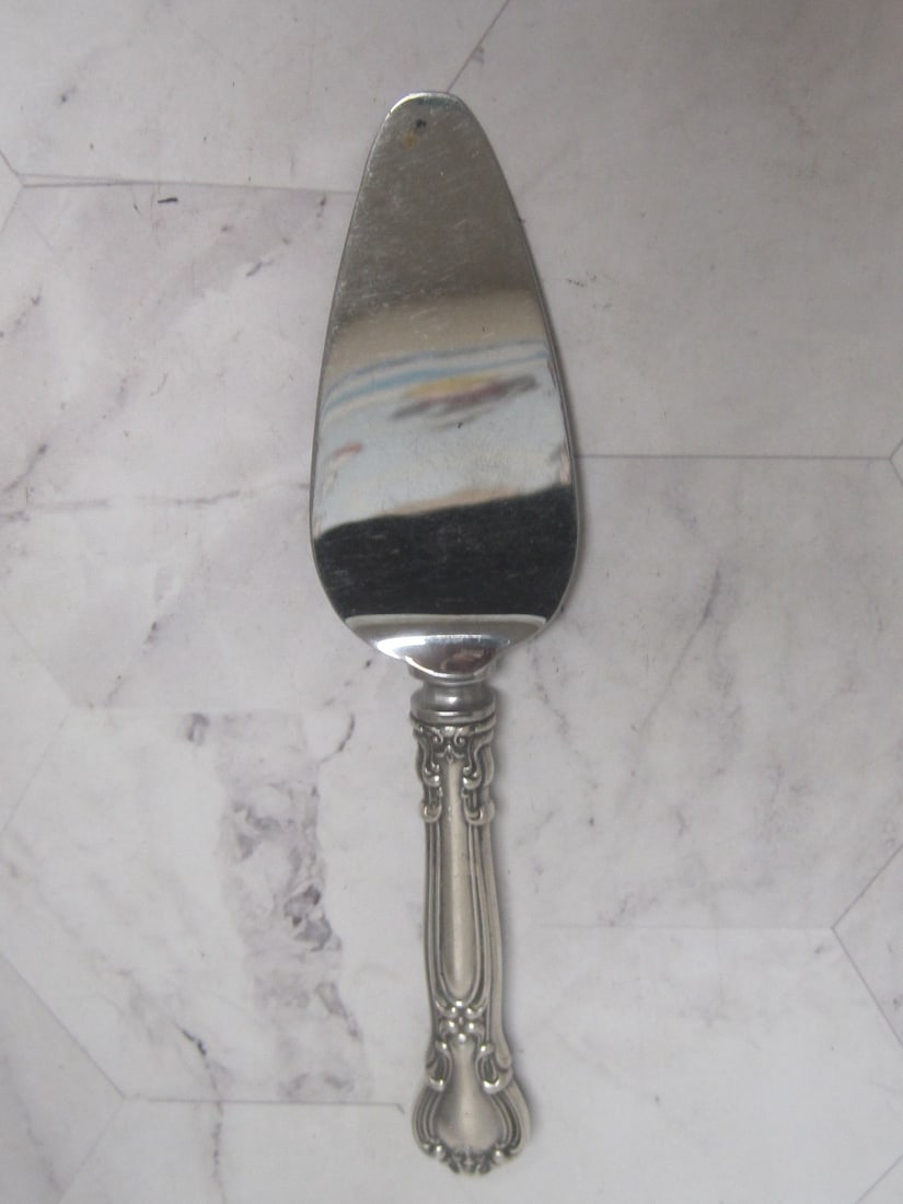 Gorham Sterling Silver Handled Cheese Server: 6 1/2", Gorham Chantilly pattern