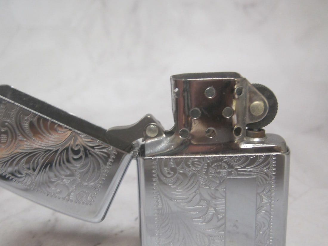 Zippo Lighter Chrome Venetian - 3