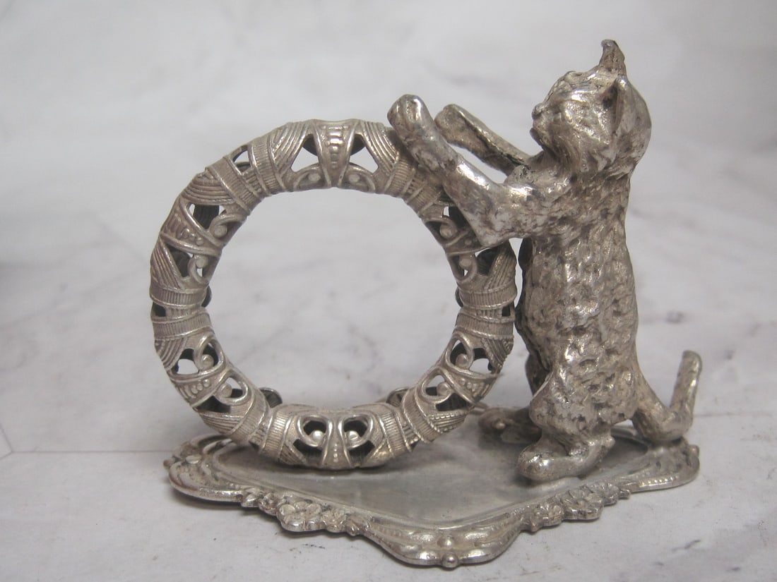 Silverplate Figural Napkin Ring with Cat - 3