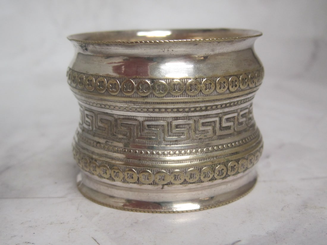 Victorian "Greek Key" Silverplate Napkin Ring (1 of 3)