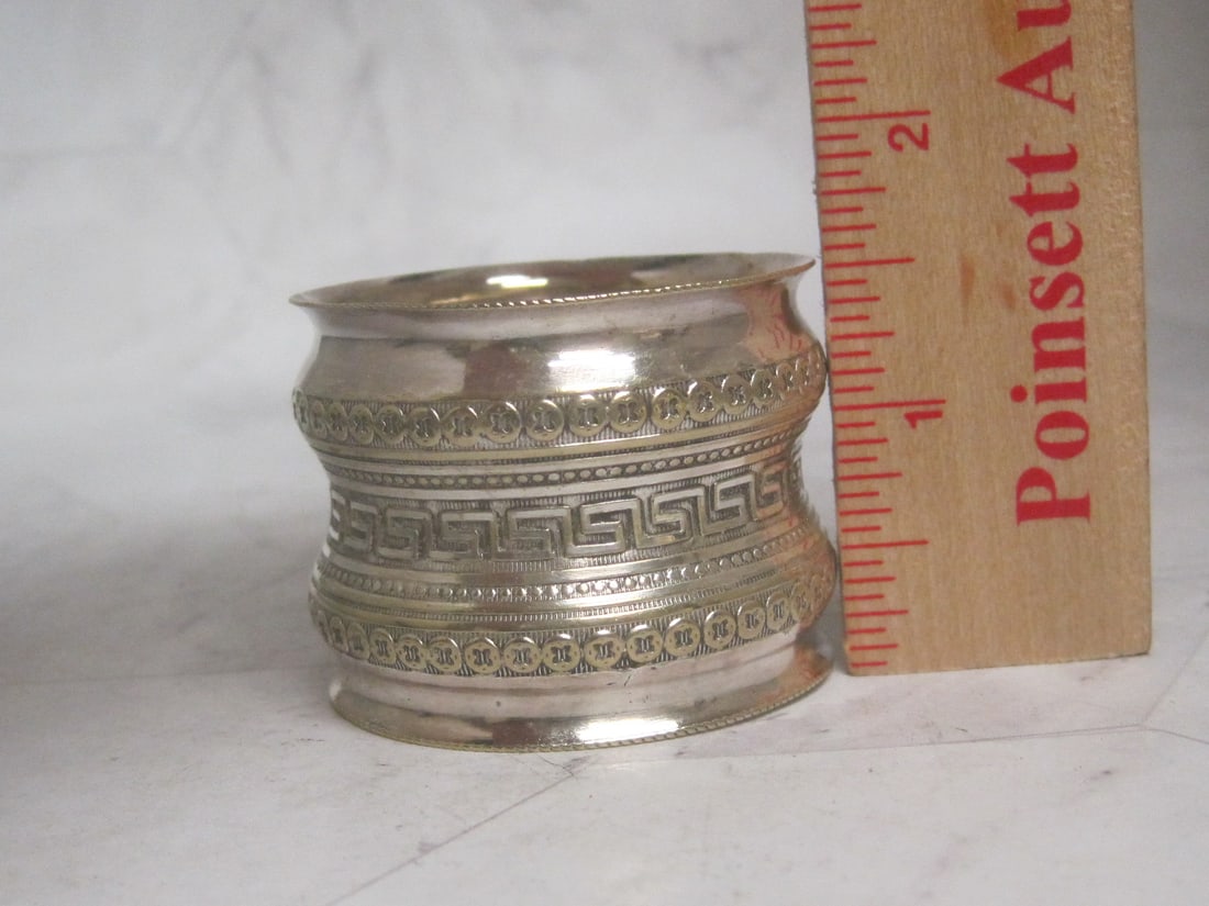 Victorian "Greek Key" Silverplate Napkin Ring - 3