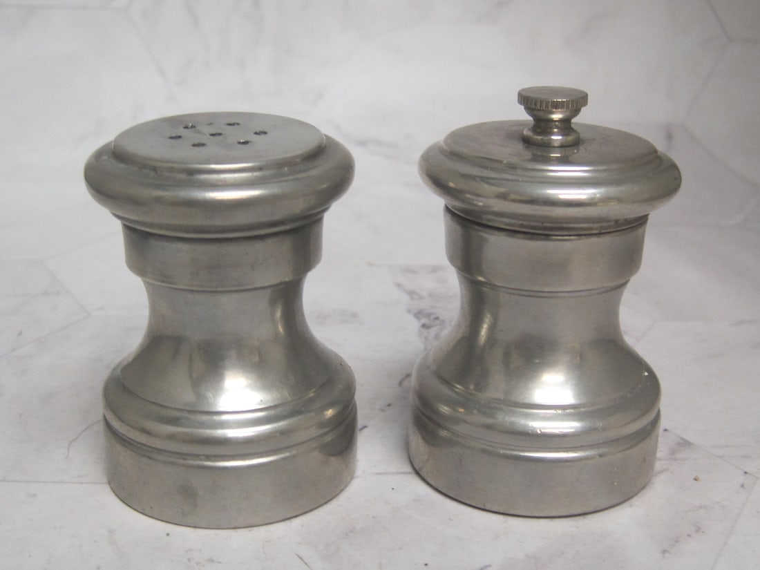 Pewter Pepper Mill & Salt Shaker: 2 1/2", classic form