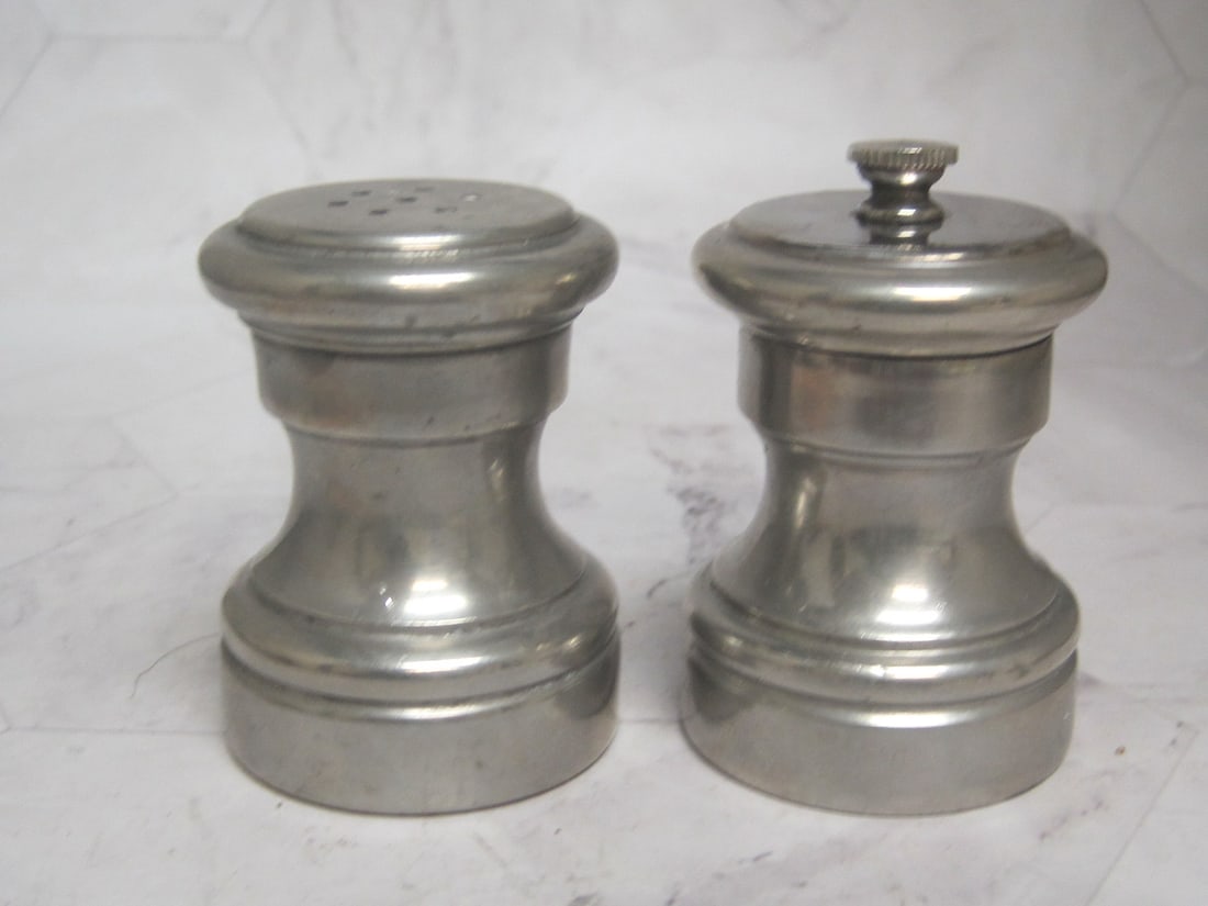 Pewter Pepper Mill & Salt Shaker: 2 1/2", classic form