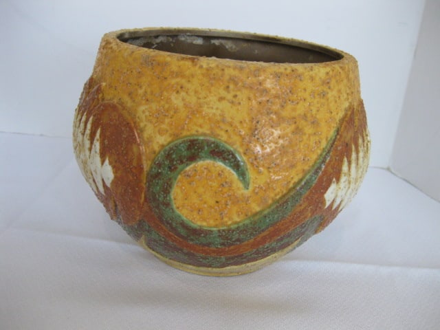 Retro Hand Crafted Atlantic Mold Ceramic Tribal Design Vase - 2