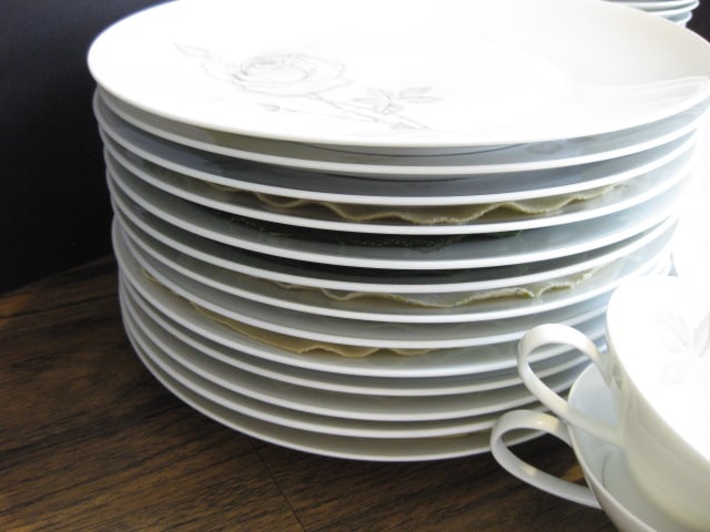 1970 Rosenthal Studio Line "Classic Rose" China by Designer Raymond Loewy - 12
