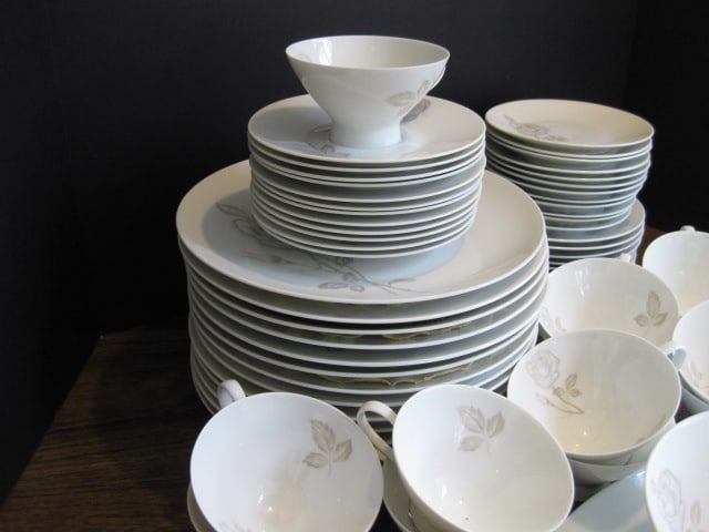 1970 Rosenthal Studio Line "Classic Rose" China by Designer Raymond Loewy - 2