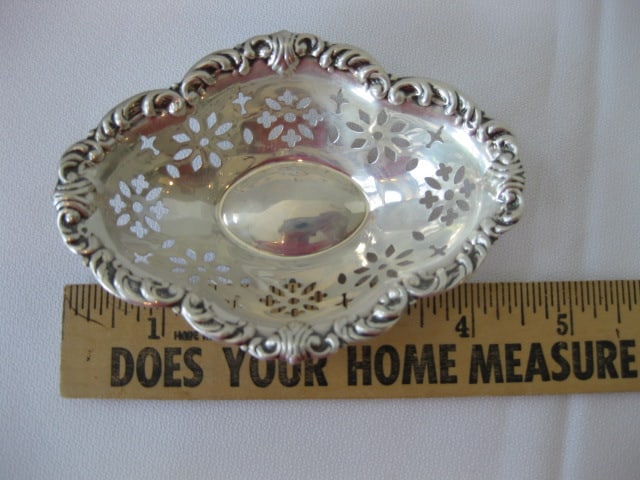 Four Vintage Austrian American Co. "AAA" Pierced Sterling Nut Dishes - 4