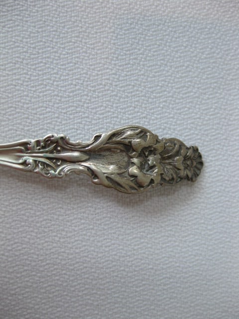 Eight Vintage Victorian Sterling Demitasse Spoons with Floral Design - 5