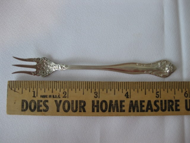 11 Vintage Victorian Sterling Relish Forks with Floral Design - 2