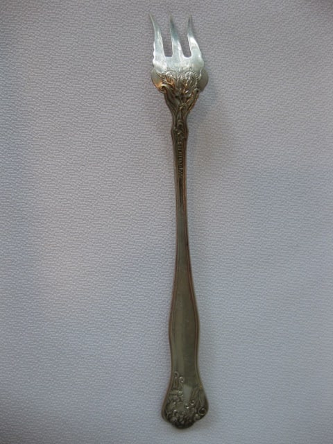 11 Vintage Victorian Sterling Relish Forks with Floral Design - 5