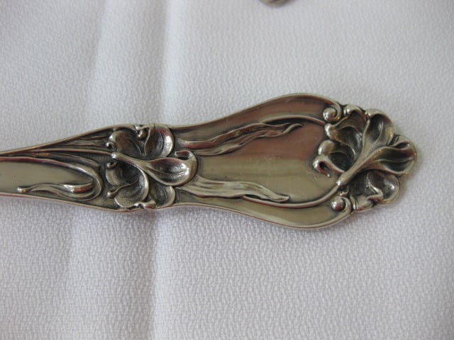 Vintage Victorian Watson Co. Sterling Serving Spoon and Fork Set with Floral Design - 4