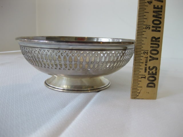 Vintage Victorian Watson Co. Sterling Footed Pierced Bonbon Dish - 4