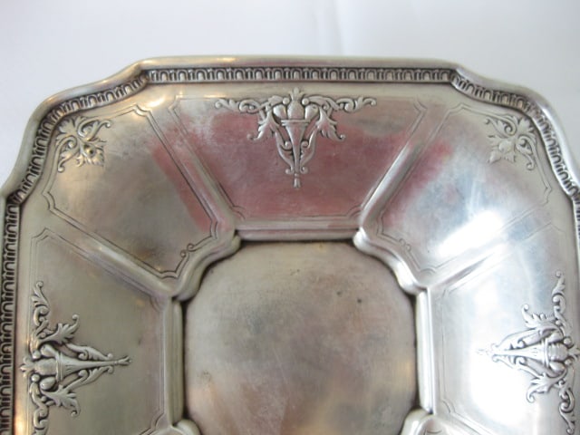 Vintage Internation Sterling Co. Neoclassical Style Bonbon Dish - 2