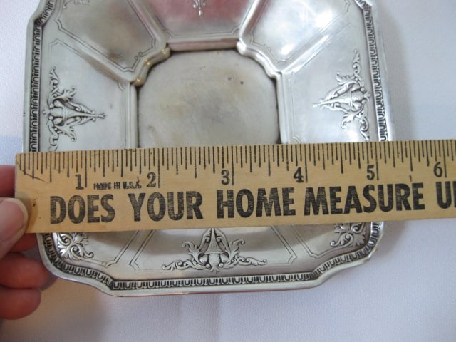 Vintage Internation Sterling Co. Neoclassical Style Bonbon Dish - 5