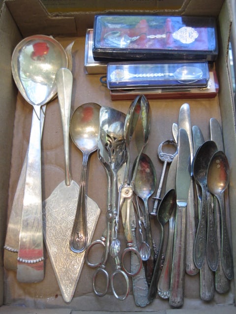 Silverplate Serving and Flatware Pieces (1 of 6)