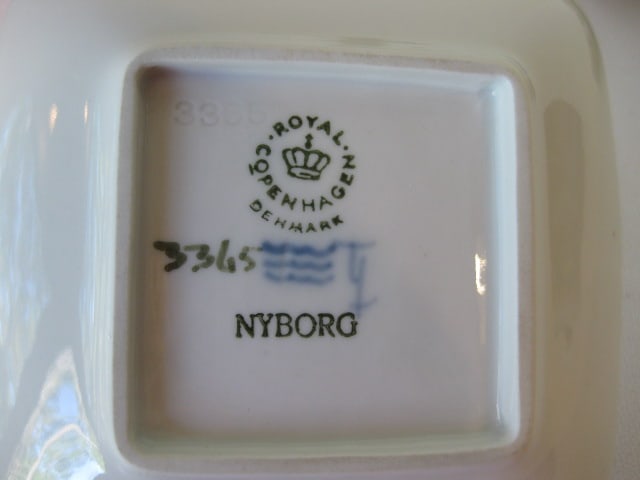 Two Royal Copenhagen Dishes, Two Wedgwood Green Jasperware Ashtrays in Original - 3