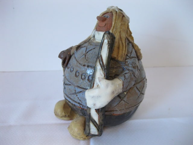AP Meaders Signed Skier Pottery Figure - 3