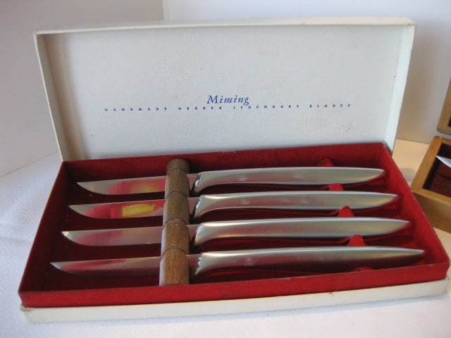 Gerber Excalibur Carving Knife in Wood Case, Gerber Carving Fork and 4 Piece - 2
