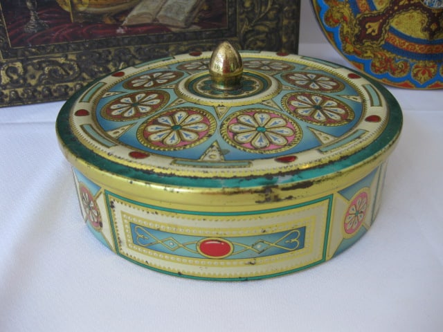 Grouping of Old Cookie/Fruitcake/Tea Tins - 2