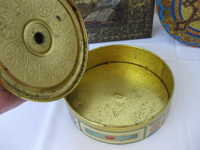 Grouping of Old Cookie/Fruitcake/Tea Tins - 3