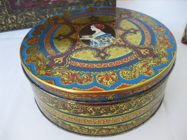 Grouping of Old Cookie/Fruitcake/Tea Tins - 5