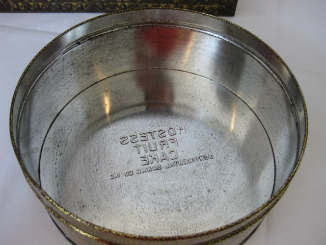 Grouping of Old Cookie/Fruitcake/Tea Tins - 6