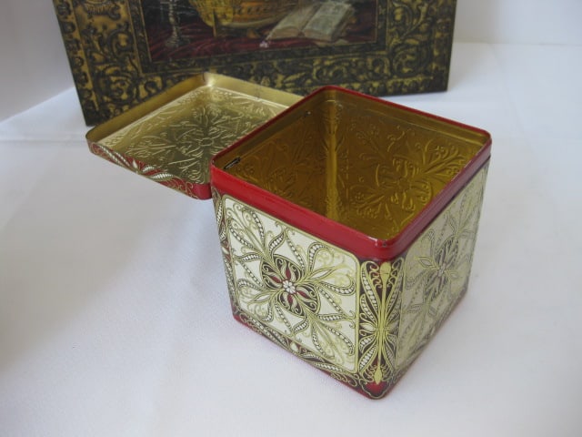 Grouping of Old Cookie/Fruitcake/Tea Tins - 9