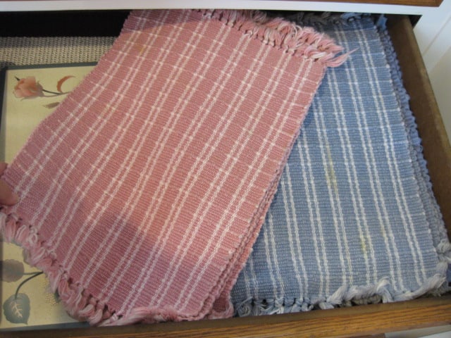 Grouping of Table Cloths, Napkins and Placemats - 7