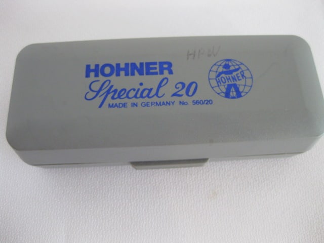 Hohner Key of C Special 20 Harmonica in Case - 4