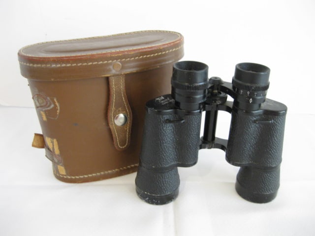 Pair of Vintage Crown 7x35 Binoculars in Leather Case: .