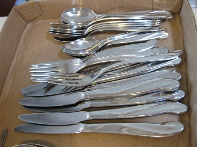 Two Patterns of International Stainless Midcentury Flatware - 7