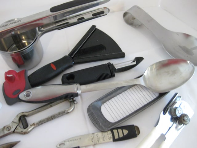 Quality Name Brand Kitchen Gadgets-OXO, The Pampered Chef, Swing A-Way, Kitchen Shears, etc. - 5