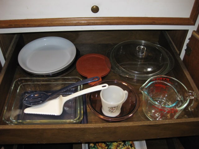 Pyrex, Corning and Anchor Hocking Bake Ware - 2