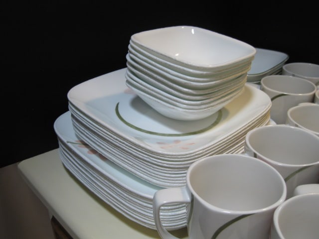 54 Pieces of Corelle Coordinates Dinnerware - 2