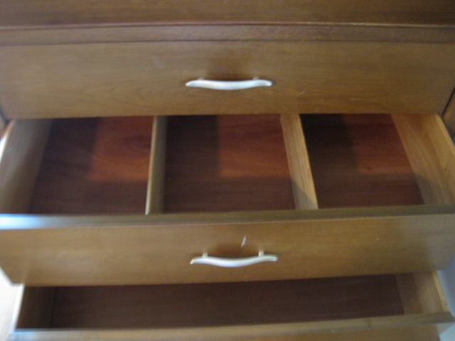 Midcentury Profile by Drexel 3 over 3 Chest - 11