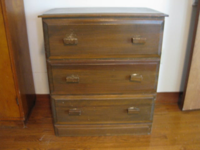 Small Pine 3 Drawer Chest (1 of 9)