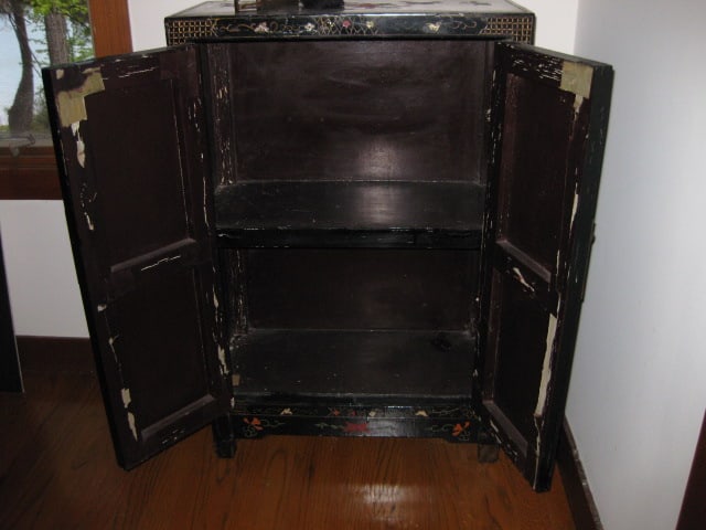Handpainted Chinoiserie 2 Door Cabinet with Brass Chinese Lock - 6