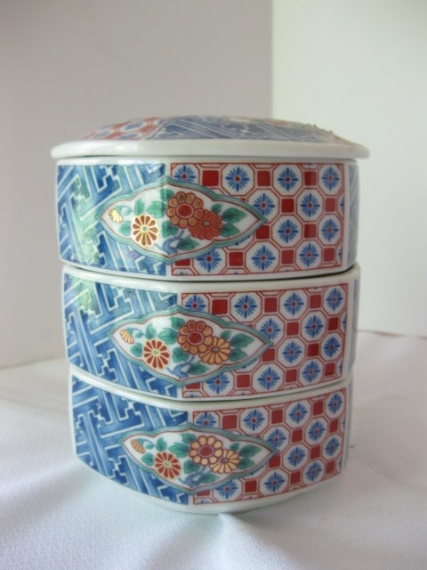 Chinese Porcelain Stacking Trinket Box Set with Wood Holder - 7