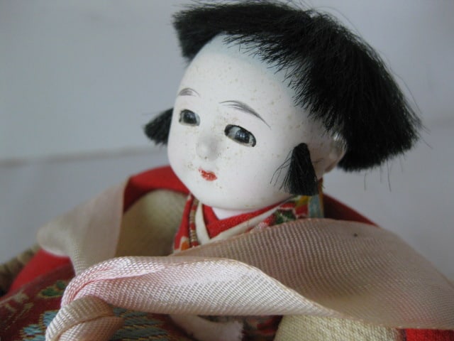 Handpainted Porcelain Geisha Figures, Handpainted Fabric Woman and - 7