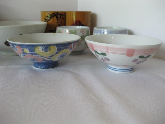 Chinese Porcelain Rice Bowls, Tea Cups, Chop Sticks, Ginger Jar, etc. - 7